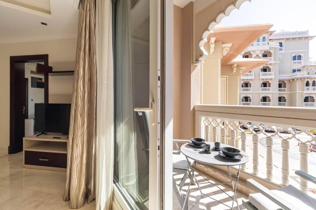 Luxury 1 Bedroom With A Private Beach Taj Granduer Residence At Palm Dubai Buitenkant foto