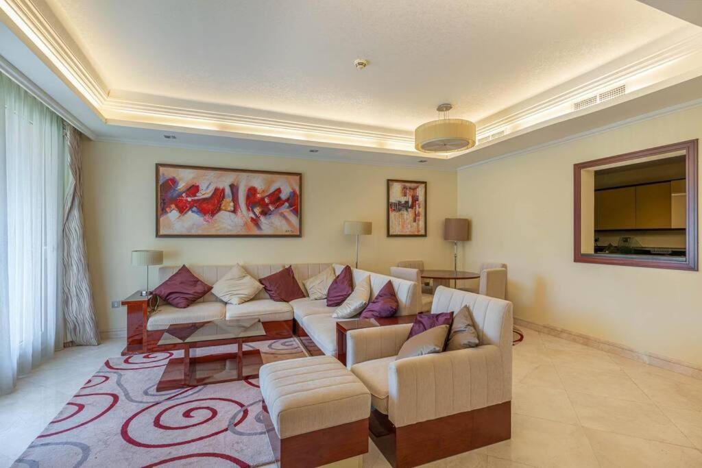 Luxury 1 Bedroom With A Private Beach Taj Granduer Residence At Palm Dubai Buitenkant foto