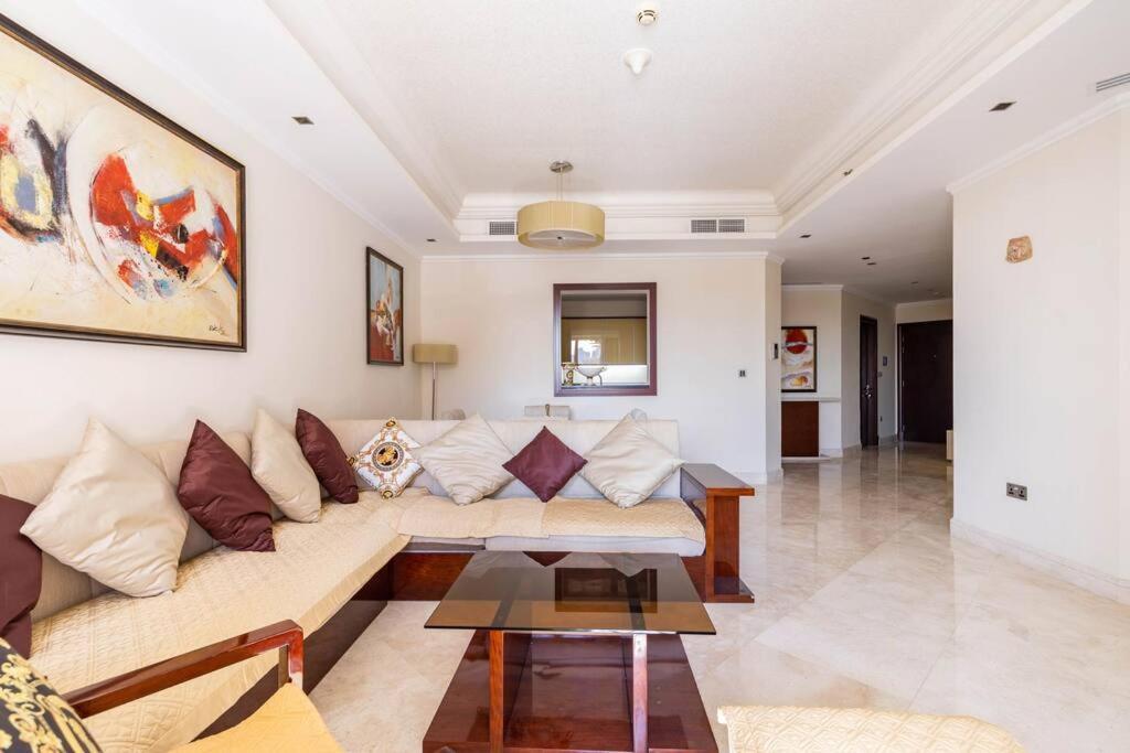 Luxury 1 Bedroom With A Private Beach Taj Granduer Residence At Palm Dubai Buitenkant foto