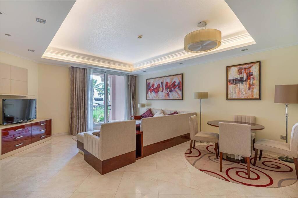 Luxury 1 Bedroom With A Private Beach Taj Granduer Residence At Palm Dubai Buitenkant foto